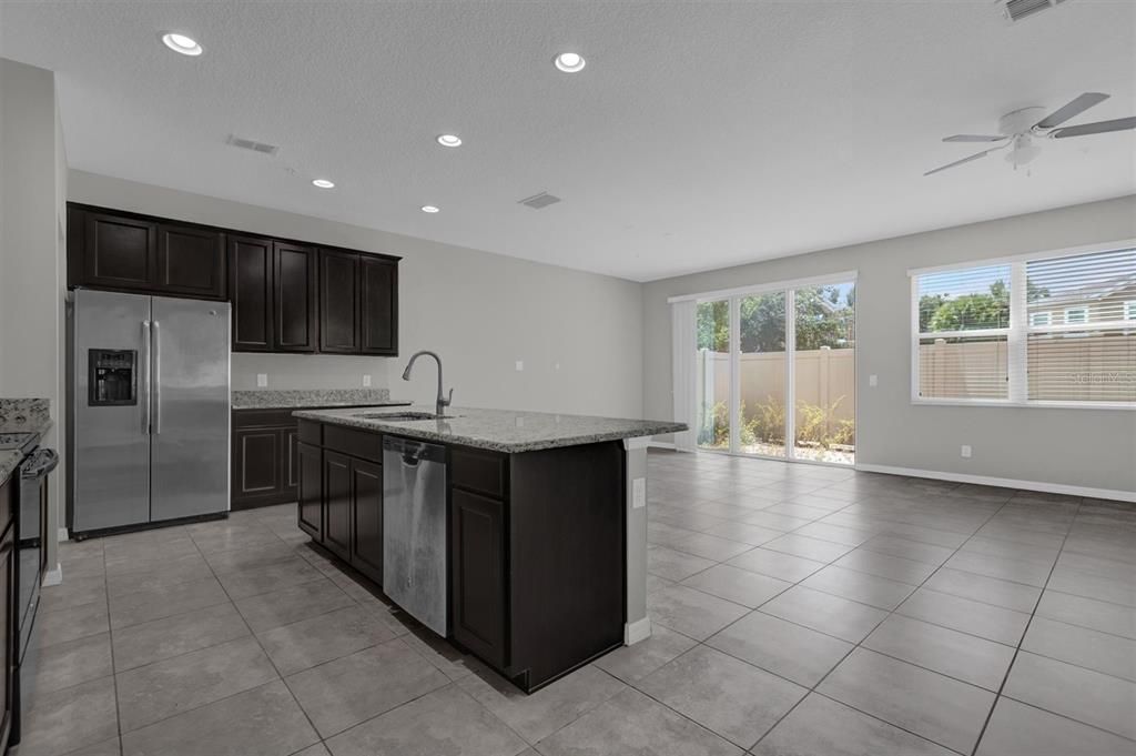 For Sale: $315,000 (3 beds, 2 baths, 2064 Square Feet)
