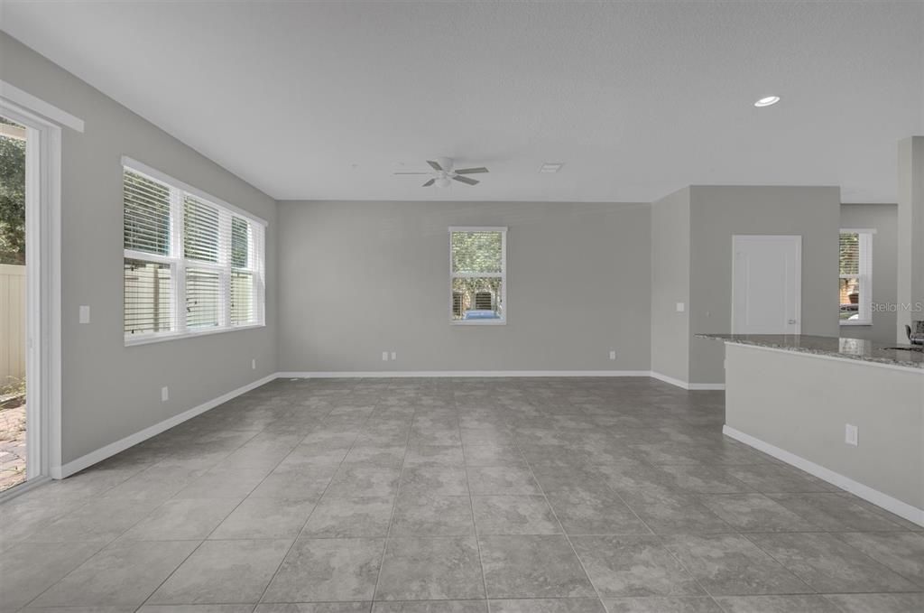 For Sale: $315,000 (3 beds, 2 baths, 2064 Square Feet)