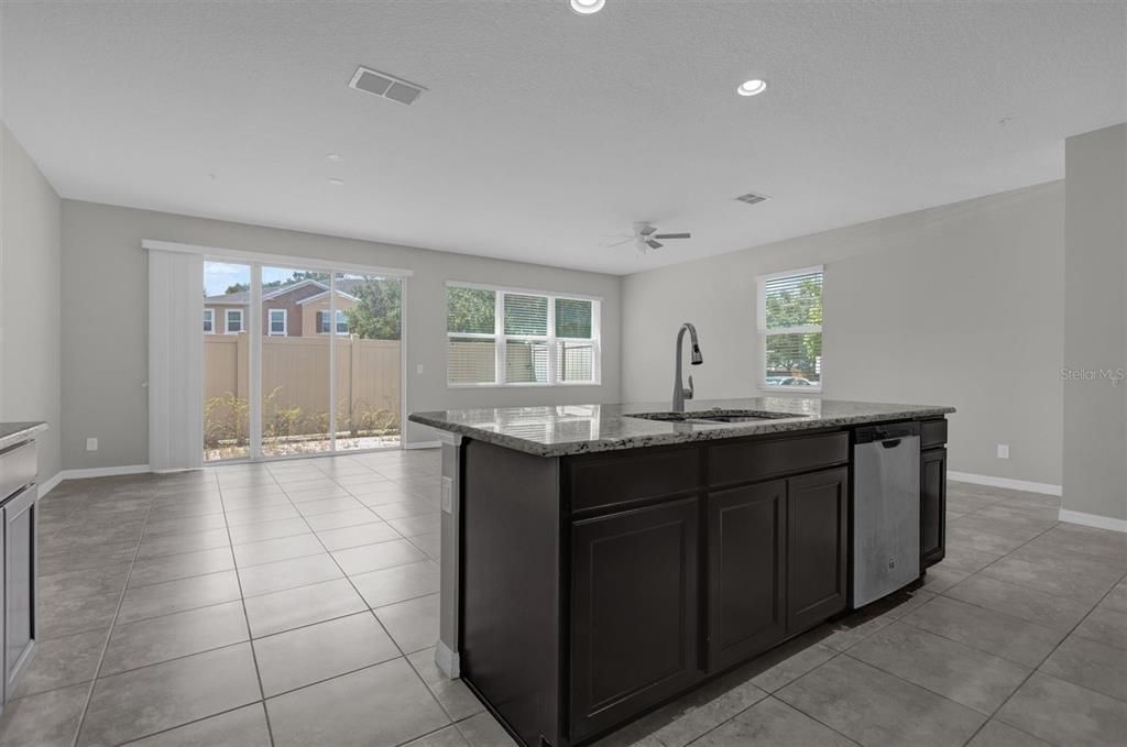 For Sale: $315,000 (3 beds, 2 baths, 2064 Square Feet)