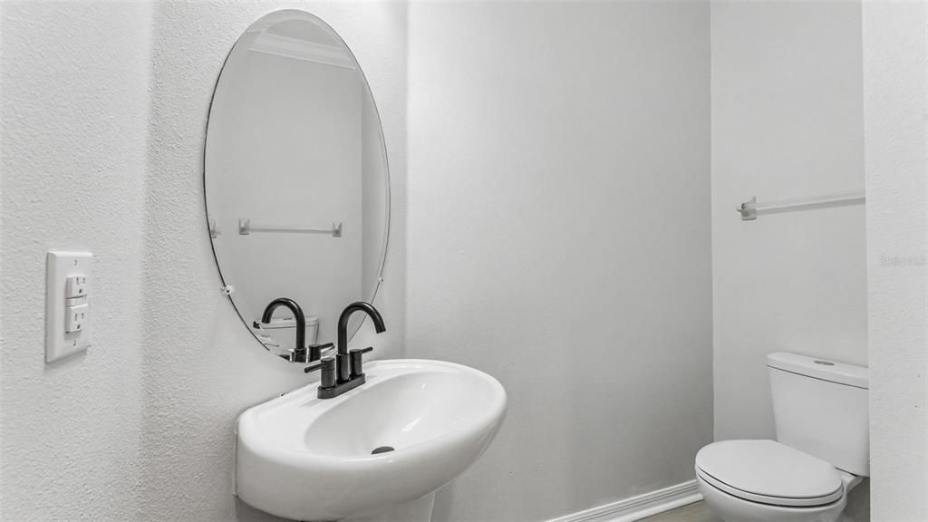 En Venta: $259,900 (4 camas, 2 baños, 1906 Pies cuadrados)