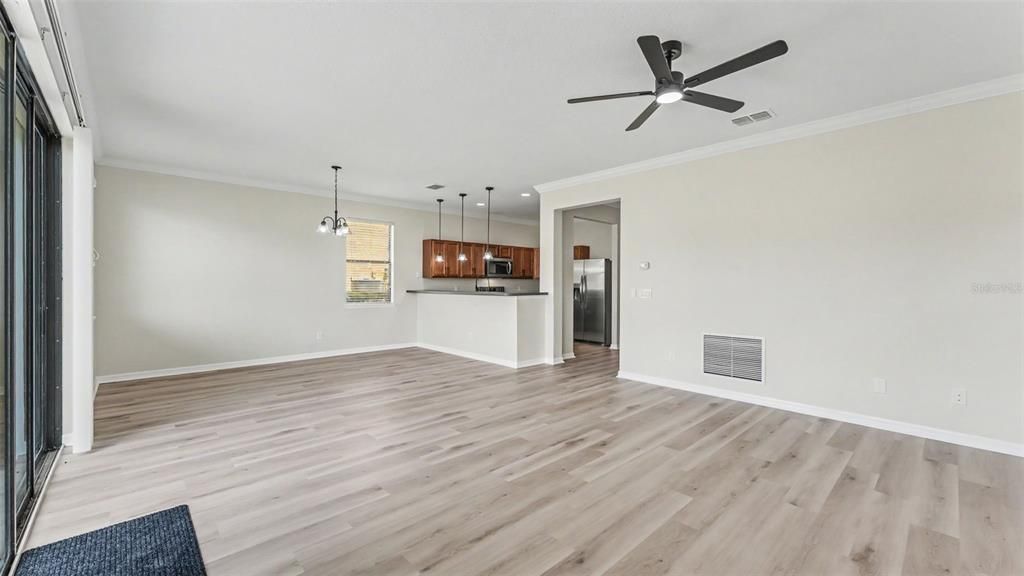 En Venta: $259,900 (4 camas, 2 baños, 1906 Pies cuadrados)