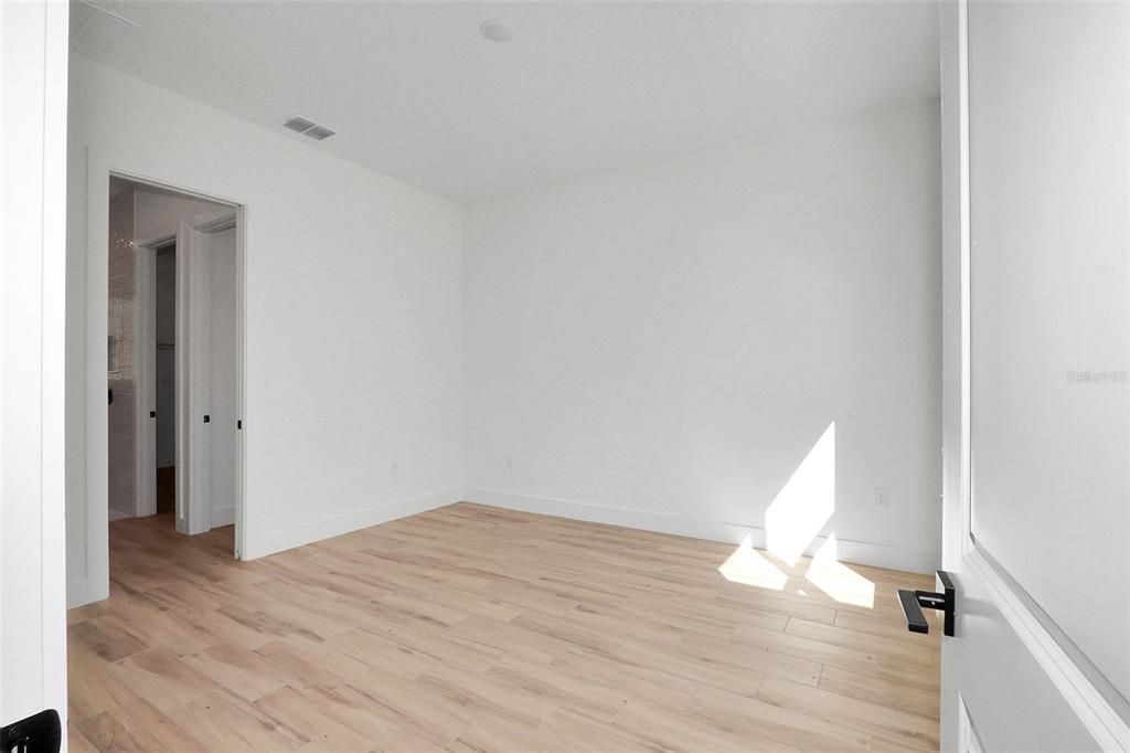 En Venta: $500,000 (3 camas, 2 baños, 1834 Pies cuadrados)