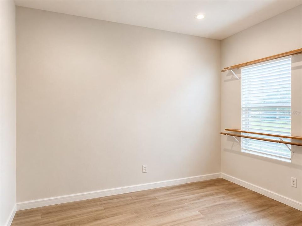 В аренду: $2,900 (5 спален, 4 ванн, 2804 Квадратных фут)