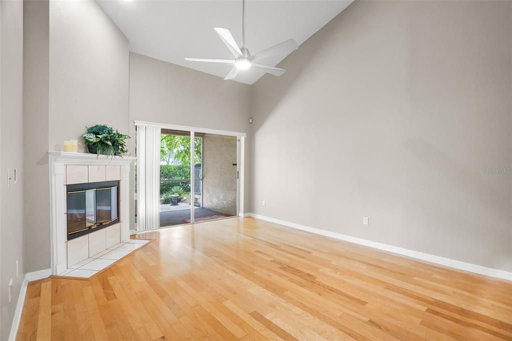 En Venta: $325,000 (3 camas, 2 baños, 1610 Pies cuadrados)