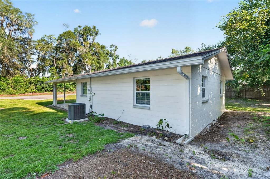 For Sale: $225,000 (3 beds, 2 baths, 1150 Square Feet)