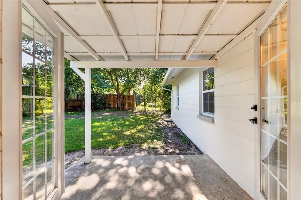 For Sale: $225,000 (3 beds, 2 baths, 1150 Square Feet)