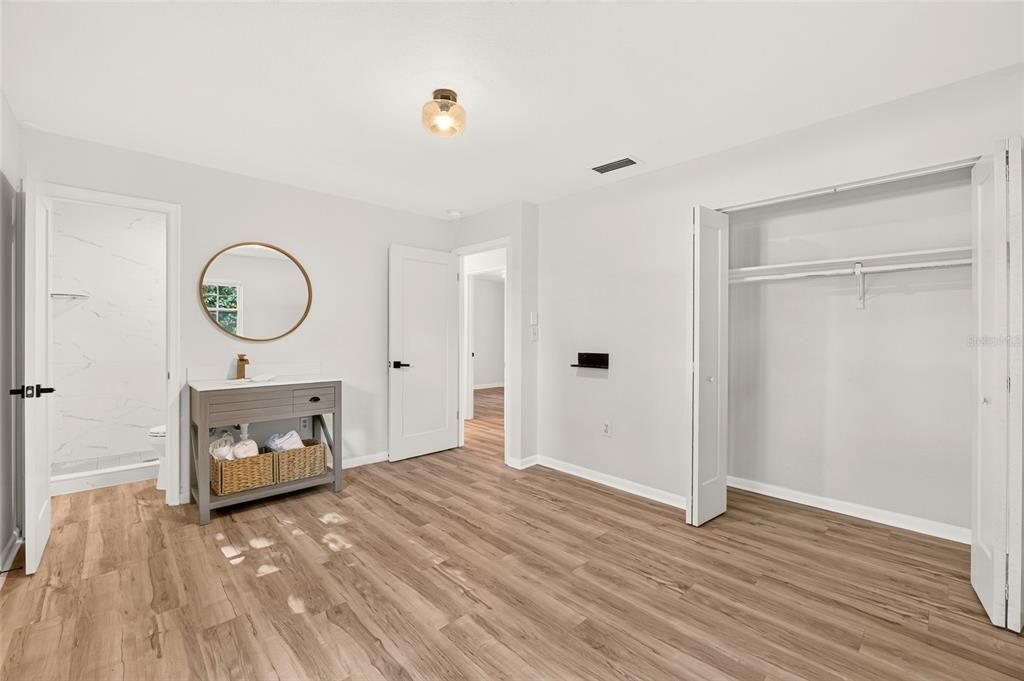 For Sale: $225,000 (3 beds, 2 baths, 1150 Square Feet)