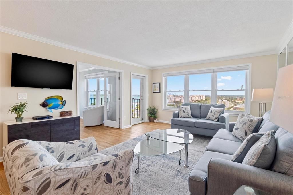 For Rent: $2,700 (2 beds, 2 baths, 1175 Square Feet)