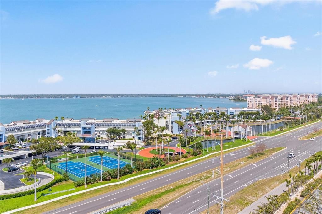 For Rent: $2,700 (2 beds, 2 baths, 1175 Square Feet)
