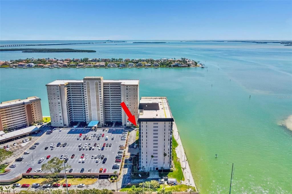 For Rent: $2,700 (2 beds, 2 baths, 1175 Square Feet)