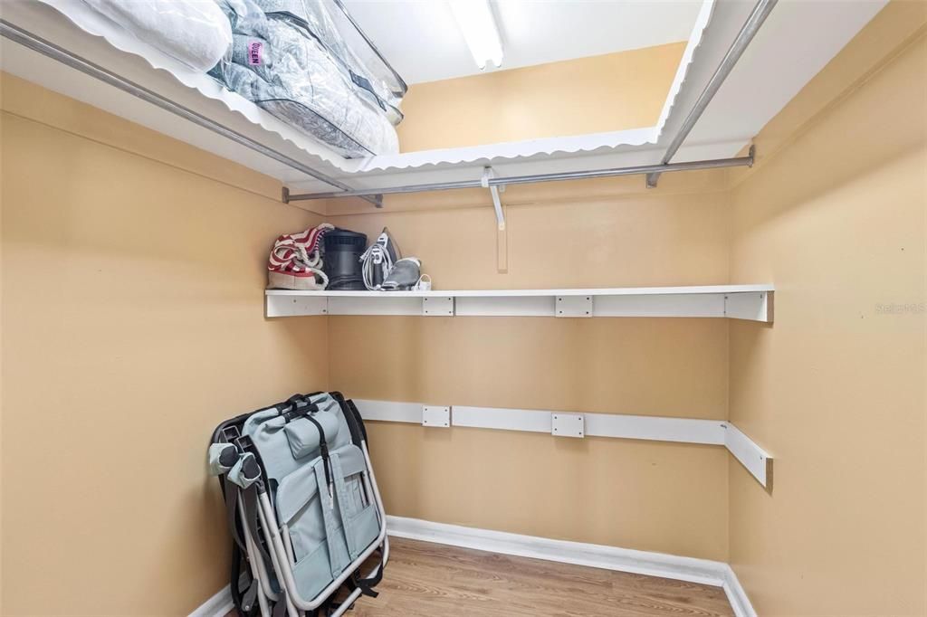 For Rent: $2,700 (2 beds, 2 baths, 1175 Square Feet)