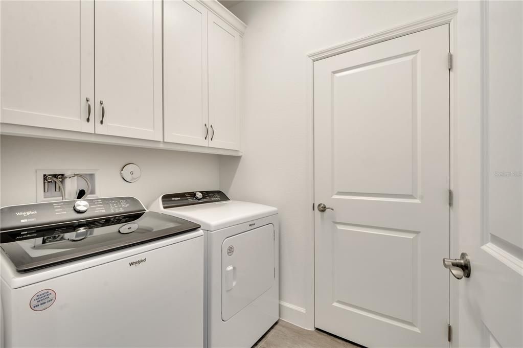 For Rent: $3,550 (2 beds, 2 baths, 1743 Square Feet)