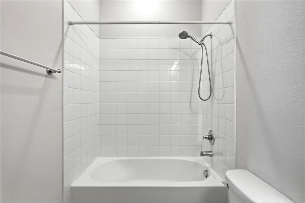 На продажу: $450,000 (5 спален, 3 ванн, 3106 Квадратных фут)