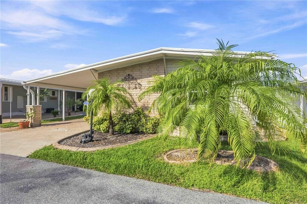For Sale: $262,000 (2 beds, 2 baths, 1288 Square Feet)