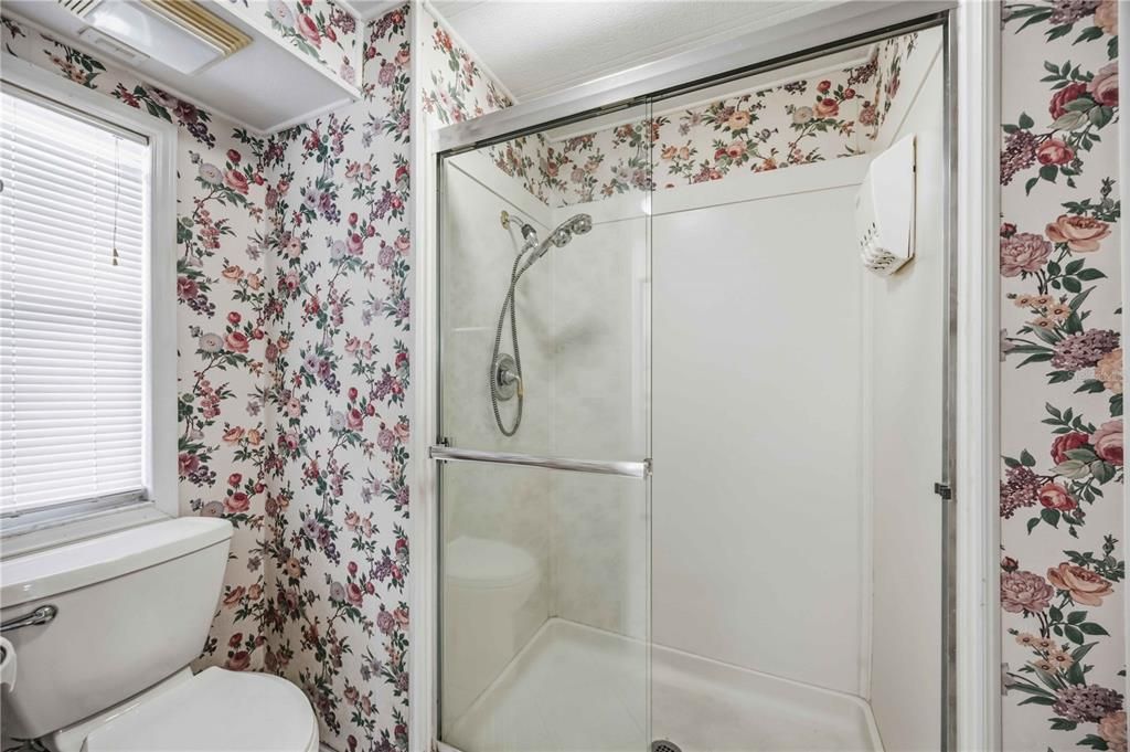 For Sale: $262,000 (2 beds, 2 baths, 1288 Square Feet)