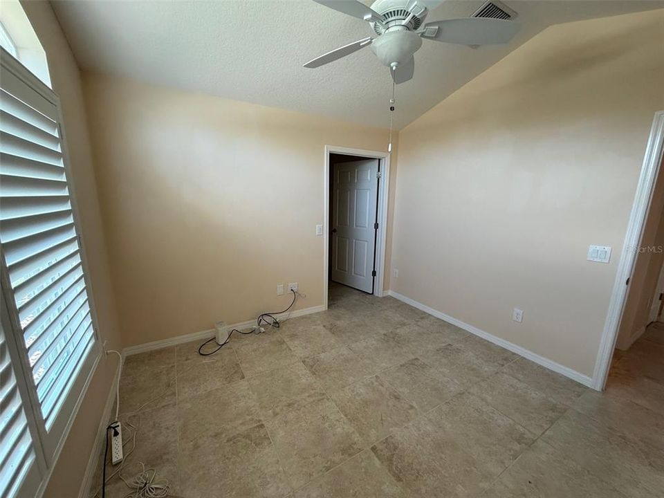 For Sale: $529,000 (3 beds, 2 baths, 1943 Square Feet)