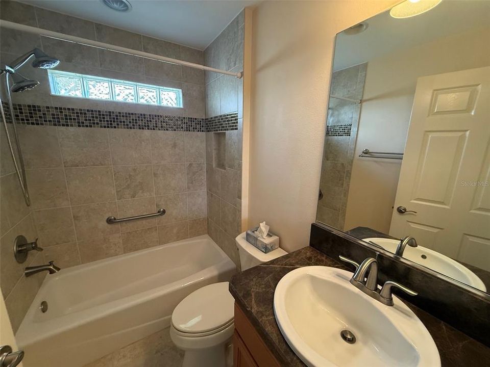 For Sale: $529,000 (3 beds, 2 baths, 1943 Square Feet)