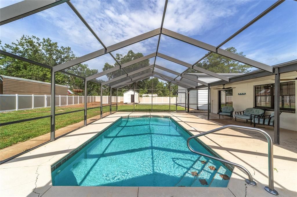 For Sale: $465,000 (3 beds, 2 baths, 1728 Square Feet)