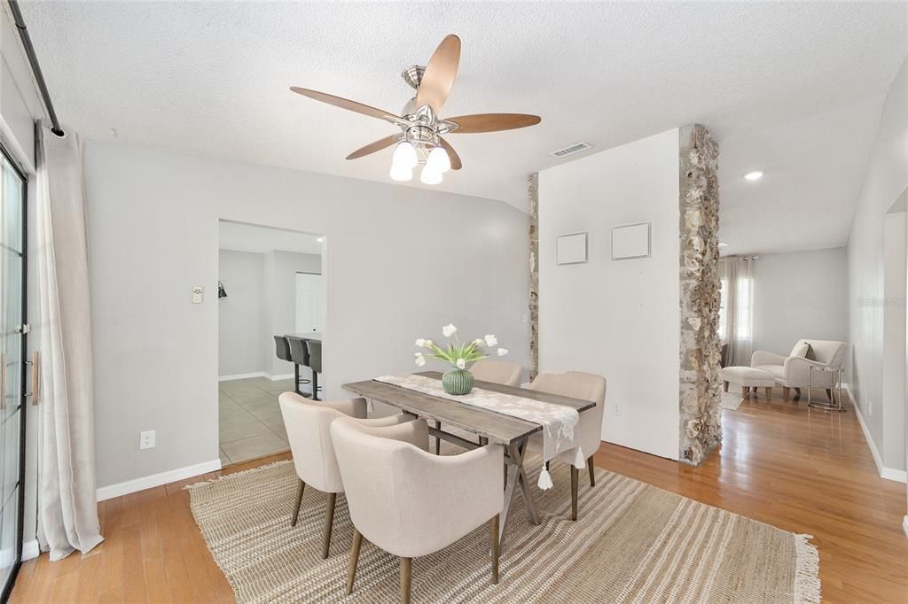 For Sale: $465,000 (3 beds, 2 baths, 1728 Square Feet)