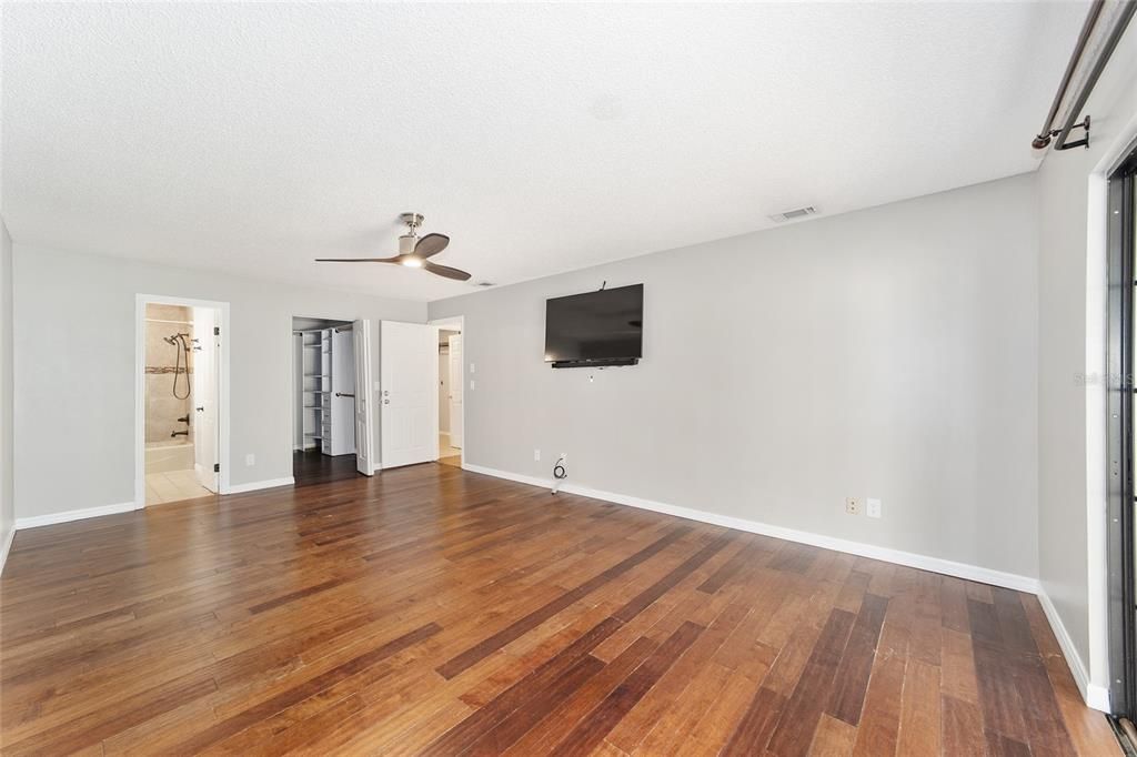 For Sale: $465,000 (3 beds, 2 baths, 1728 Square Feet)
