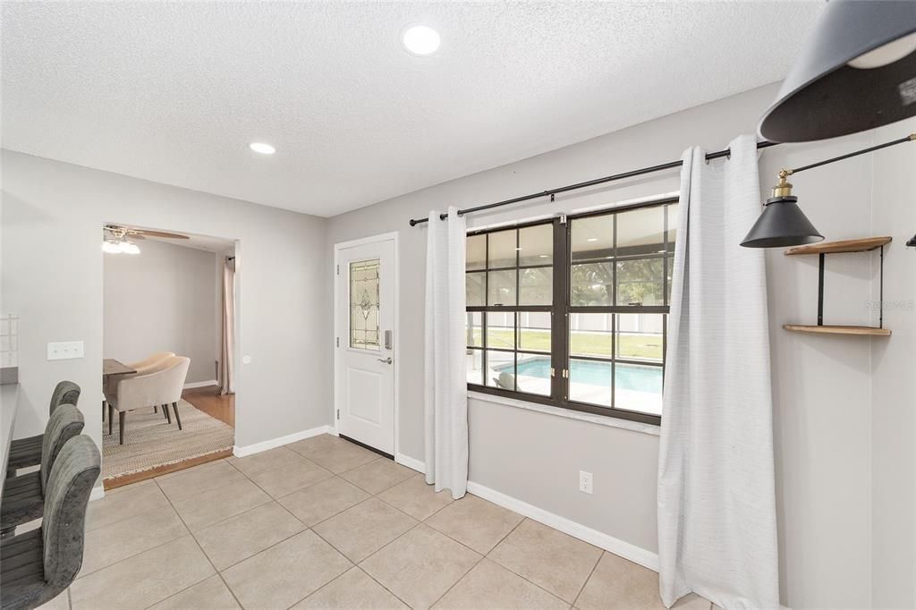 For Sale: $465,000 (3 beds, 2 baths, 1728 Square Feet)