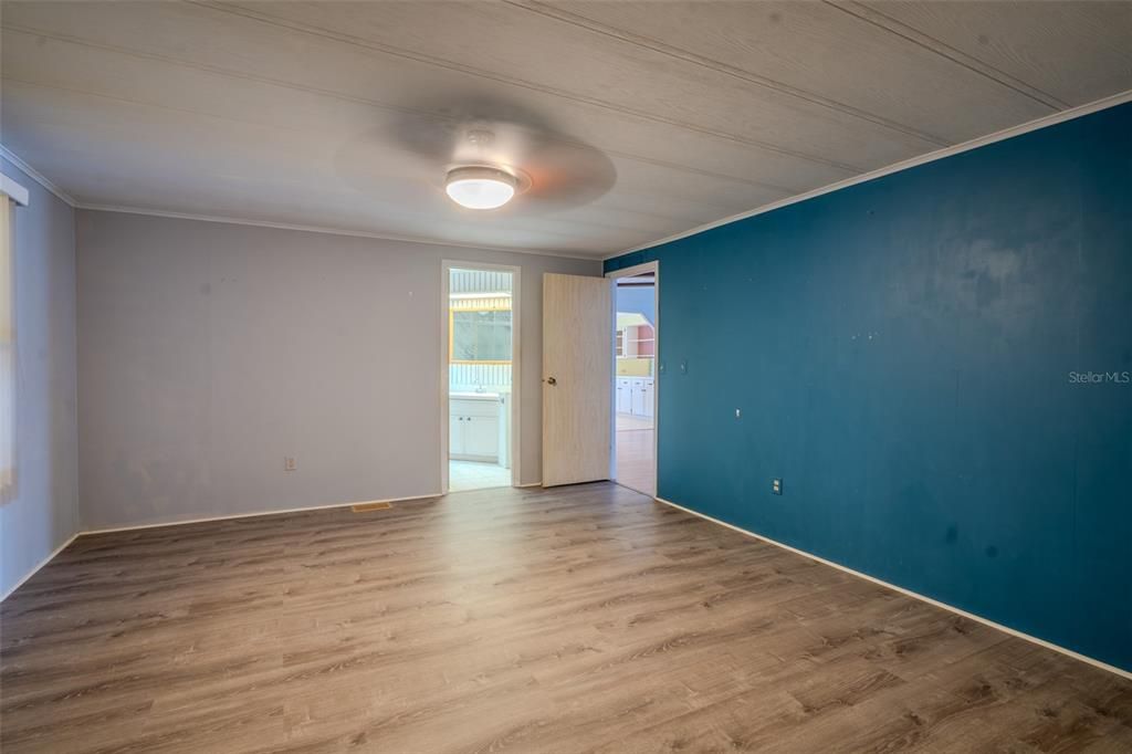 En Venta: $369,900 (2 camas, 2 baños, 2528 Pies cuadrados)