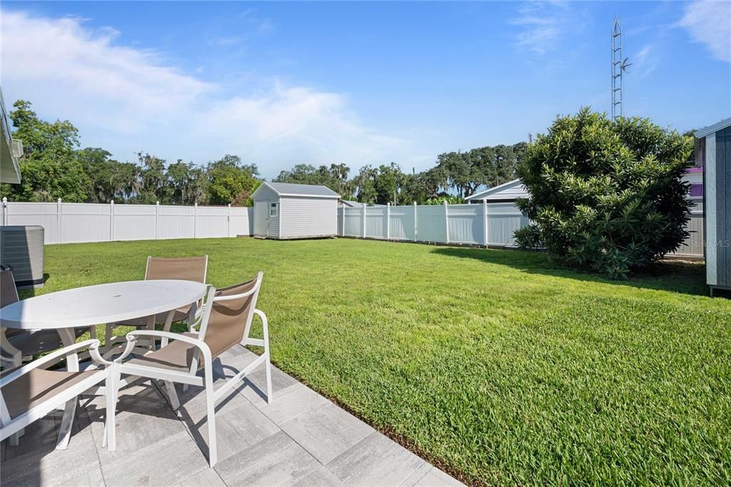 For Sale: $249,900 (2 beds, 1 baths, 1094 Square Feet)