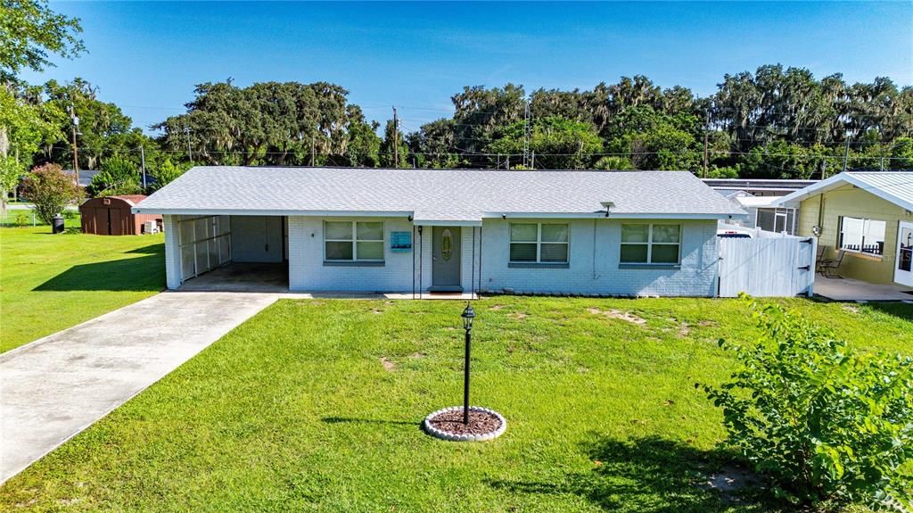 For Sale: $249,900 (2 beds, 1 baths, 1094 Square Feet)