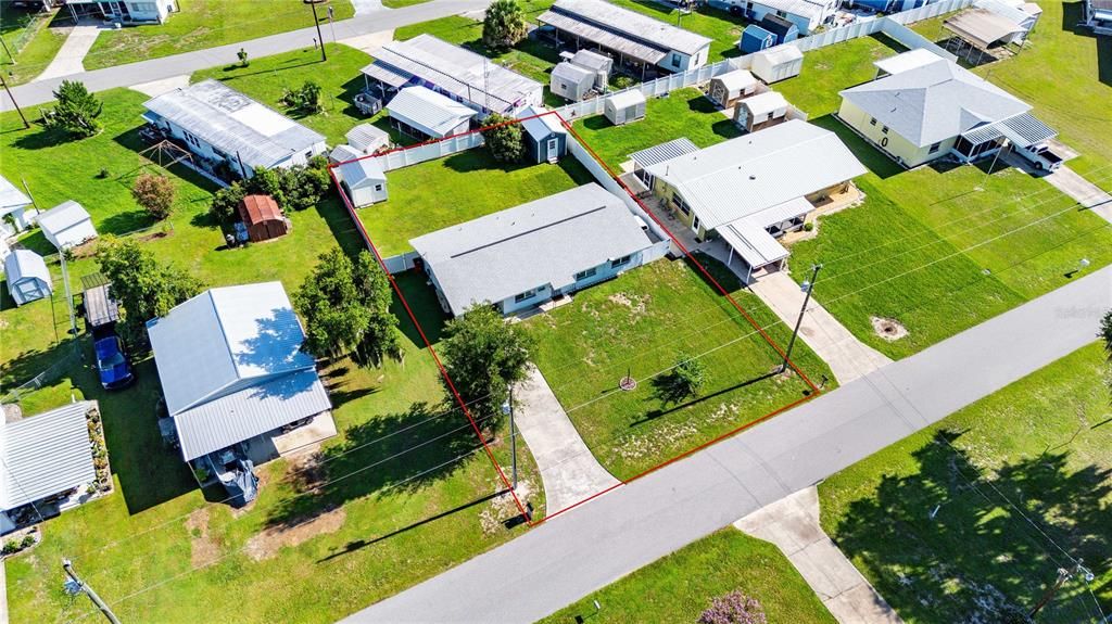 For Sale: $249,900 (2 beds, 1 baths, 1094 Square Feet)