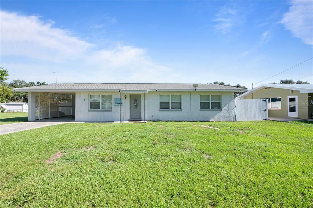 For Sale: $249,900 (2 beds, 1 baths, 1094 Square Feet)