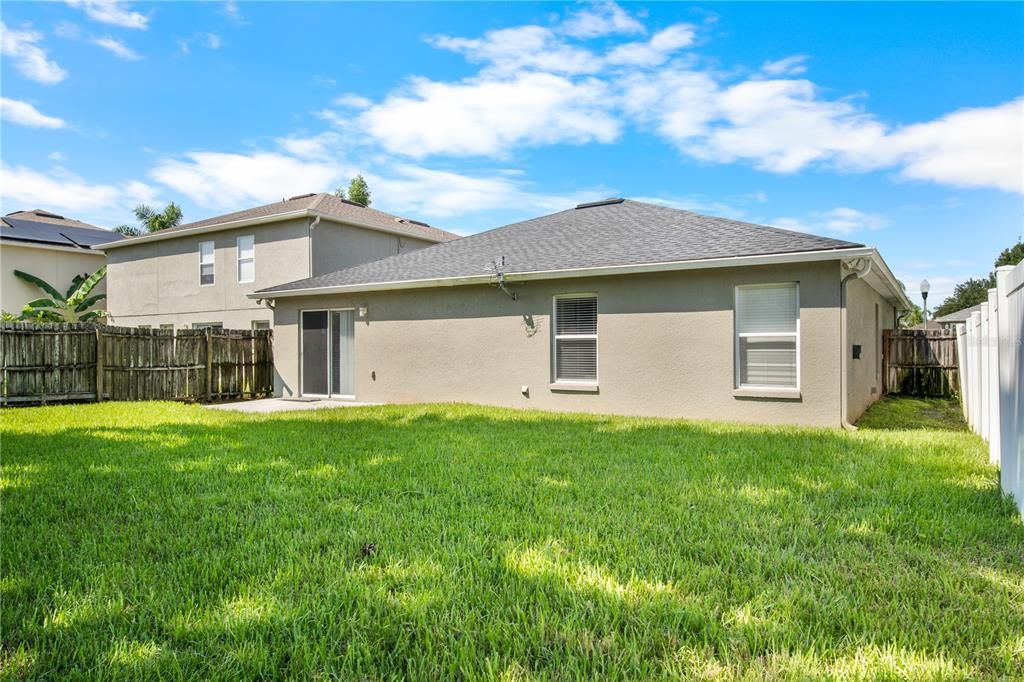 For Sale: $389,900 (4 beds, 3 baths, 1982 Square Feet)