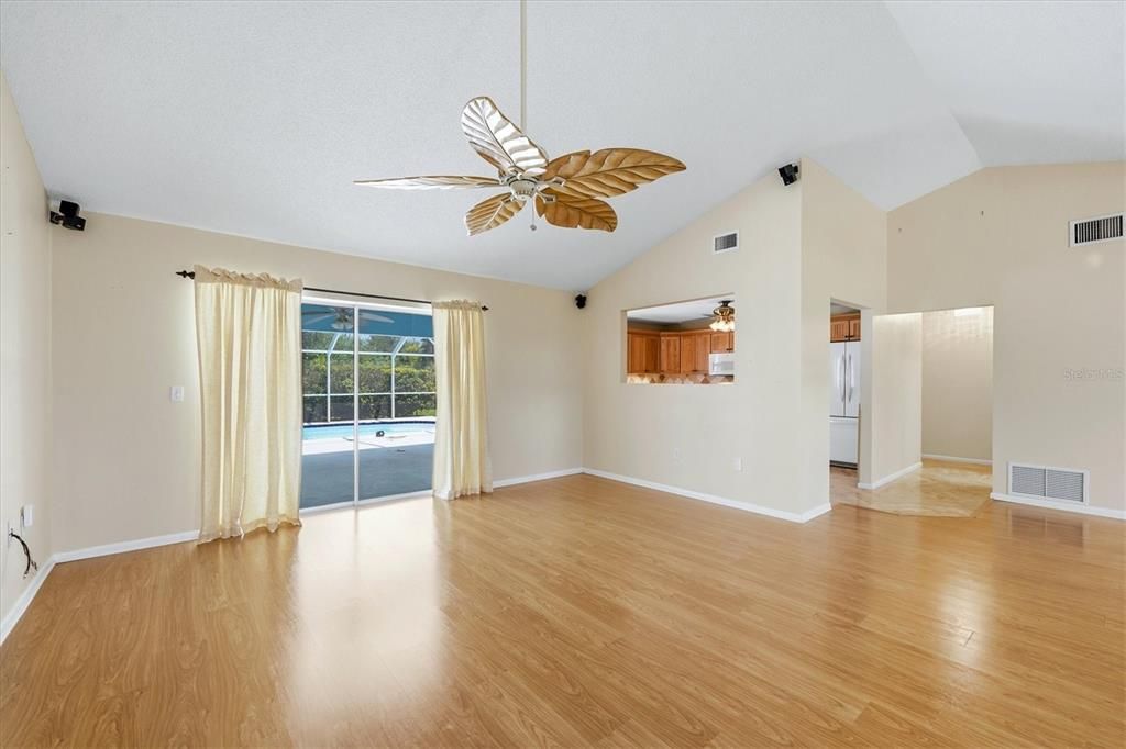For Sale: $509,000 (3 beds, 2 baths, 1821 Square Feet)