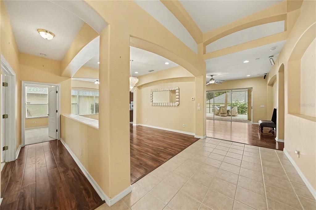 For Sale: $515,000 (4 beds, 3 baths, 2832 Square Feet)