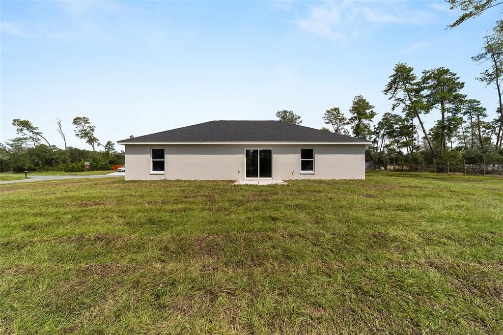 En Venta: $299,900 (4 camas, 2 baños, 1715 Pies cuadrados)
