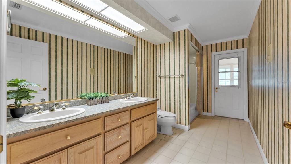 На продажу: $650,000 (3 спален, 2 ванн, 2860 Квадратных фут)