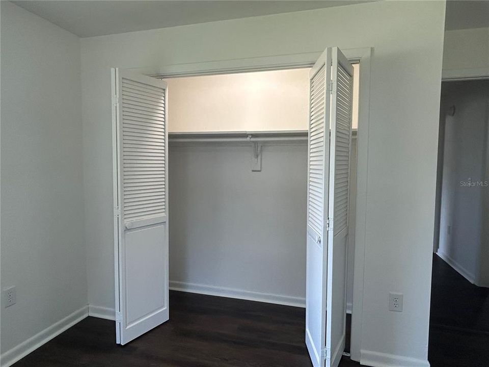 For Sale: $274,900 (3 beds, 2 baths, 1422 Square Feet)