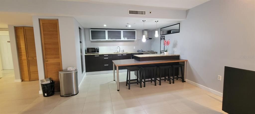 For Sale: $199,000 (3 beds, 2 baths, 1200 Square Feet)