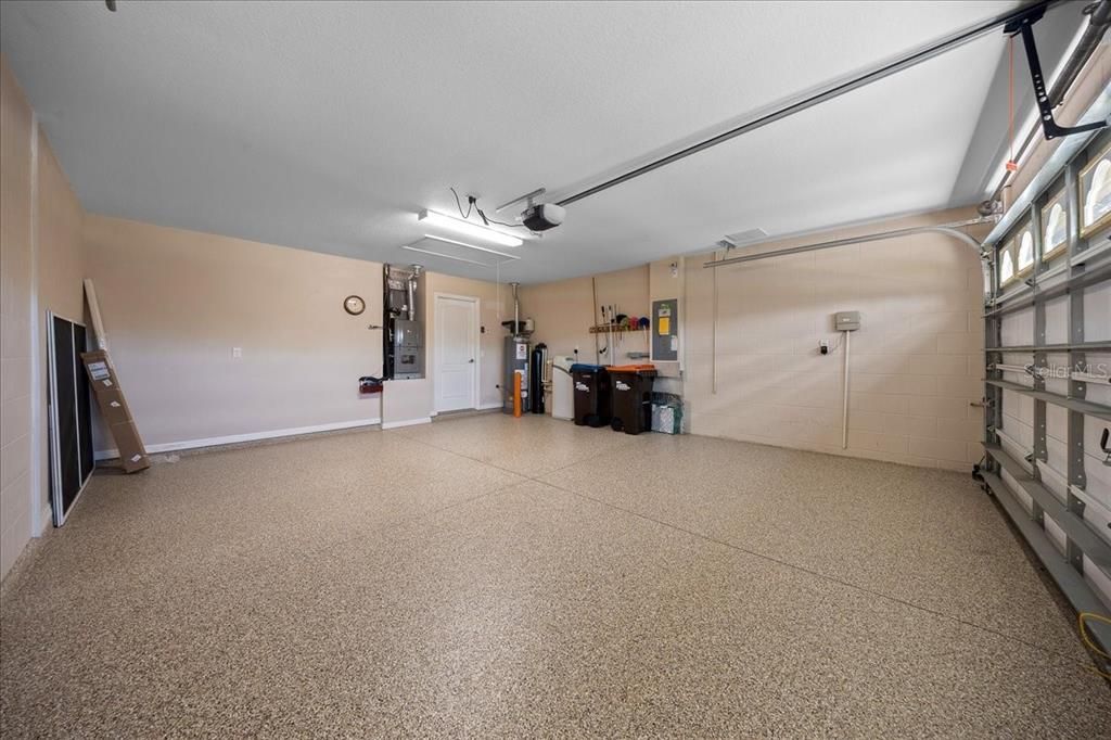 For Sale: $279,999 (3 beds, 2 baths, 1768 Square Feet)