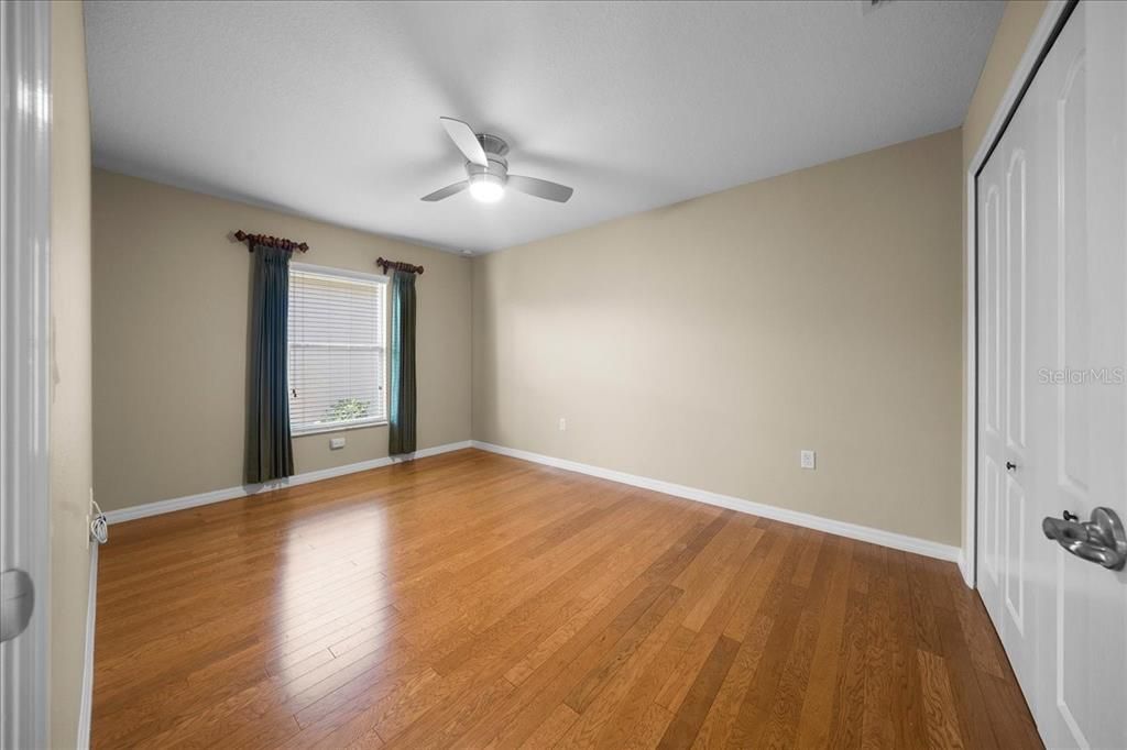 For Sale: $279,999 (3 beds, 2 baths, 1768 Square Feet)