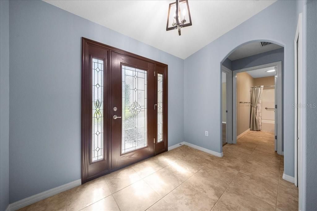 For Sale: $279,999 (3 beds, 2 baths, 1768 Square Feet)