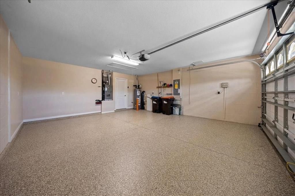 For Sale: $279,999 (3 beds, 2 baths, 1768 Square Feet)