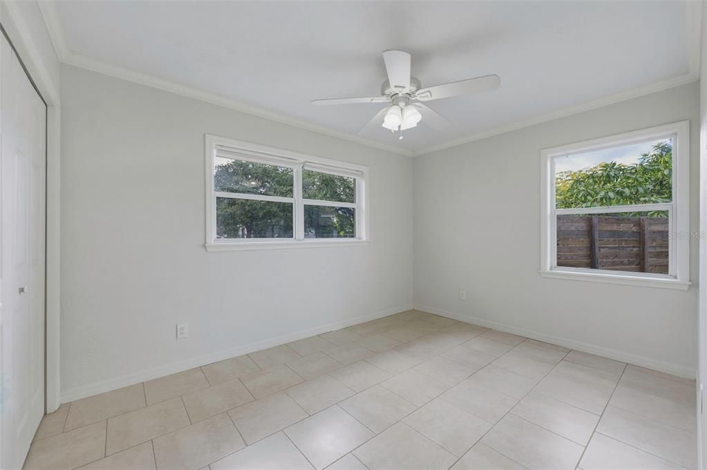 En Venta: $457,500 (4 camas, 2 baños, 1862 Pies cuadrados)