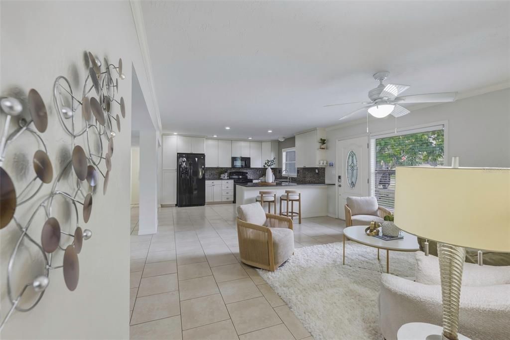 En Venta: $457,500 (4 camas, 2 baños, 1862 Pies cuadrados)