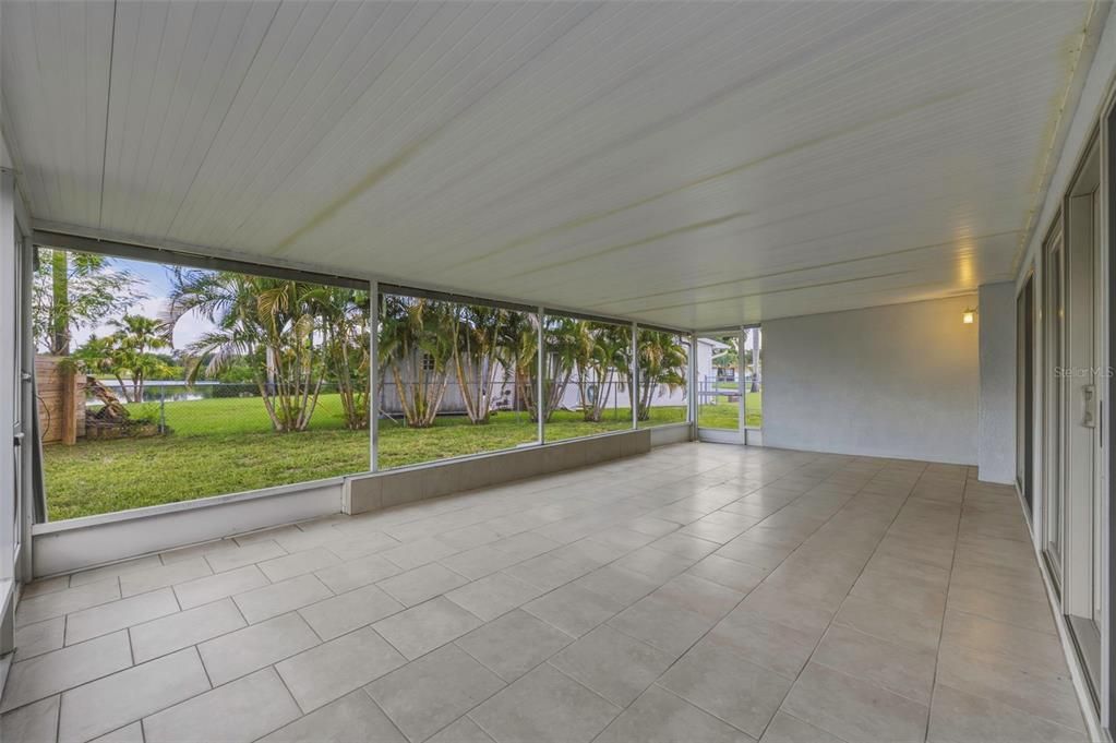 En Venta: $457,500 (4 camas, 2 baños, 1862 Pies cuadrados)