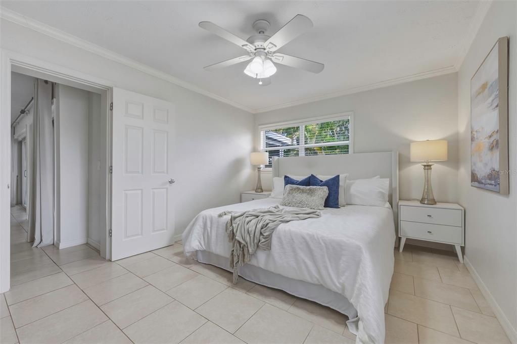 En Venta: $457,500 (4 camas, 2 baños, 1862 Pies cuadrados)