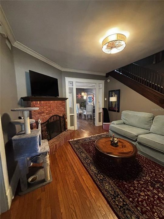 For Rent: $3,495 (4 beds, 2 baths, 1632 Square Feet)
