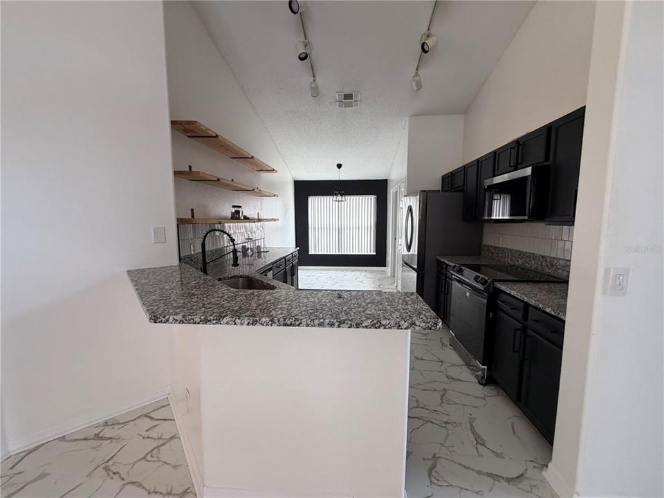 En Venta: $329,900 (3 camas, 1 baños, 1822 Pies cuadrados)