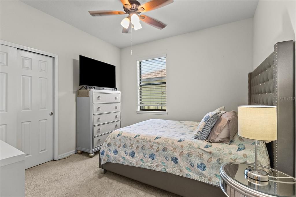 For Sale: $395,000 (3 beds, 2 baths, 1978 Square Feet)