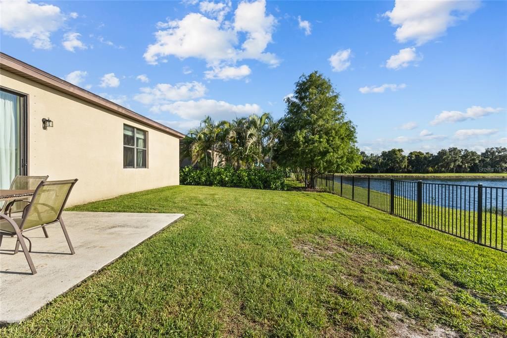 For Sale: $395,000 (3 beds, 2 baths, 1978 Square Feet)