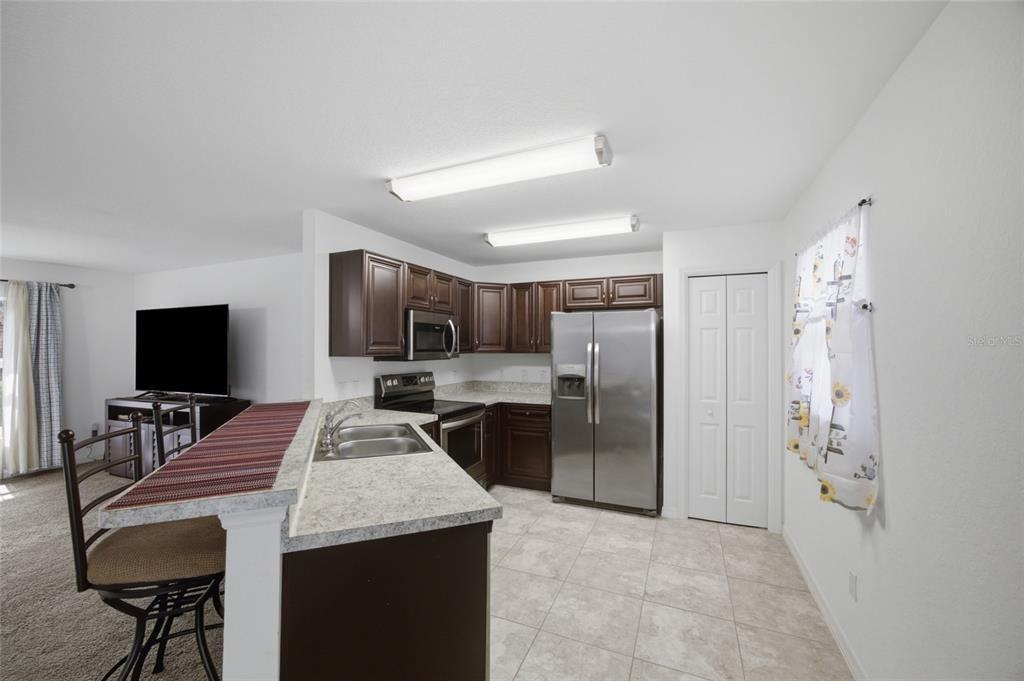 For Rent: $2,000 (4 beds, 2 baths, 1465 Square Feet)